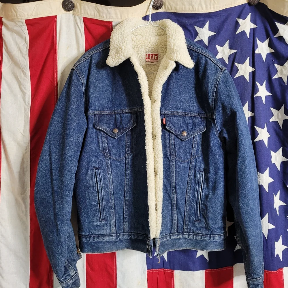 Levi's 80s 90s  vintage  sherpa  jean jacket
